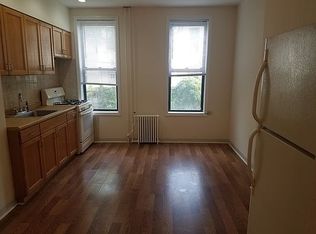 19-16 Linden St #1R, Ridgewood, NY 11385