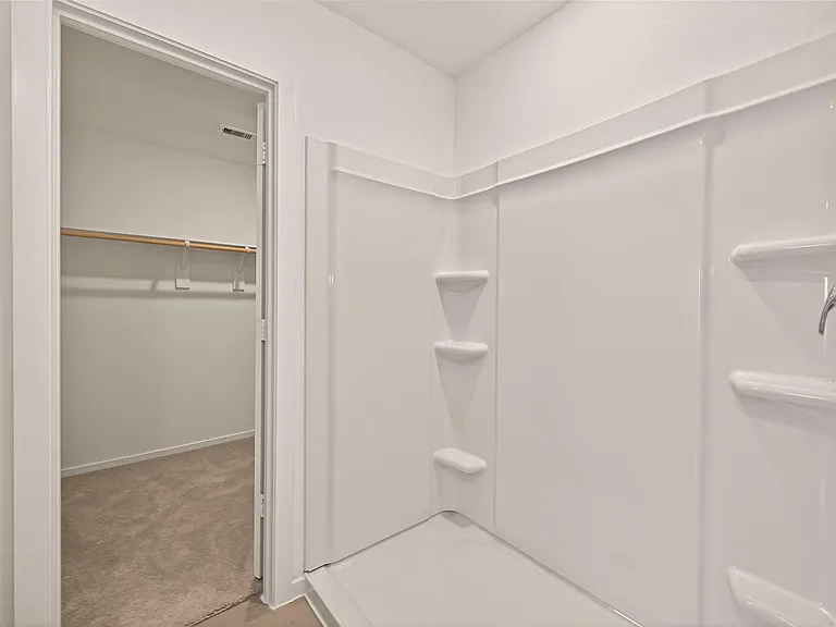 2410 Cherry Ruby Dr — Photo 30