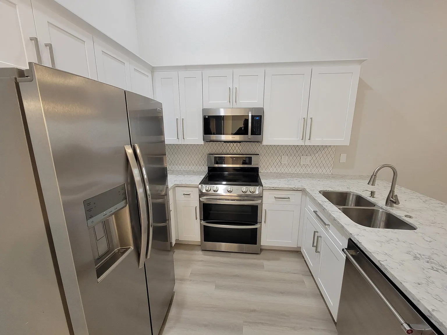1 bed, 544 sqft, $1,400 — Photo 4