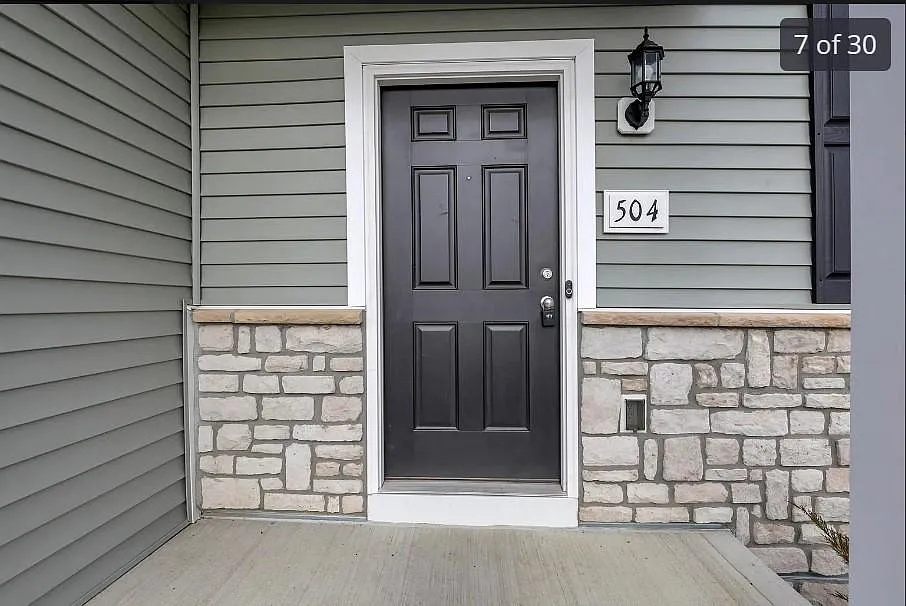 504 Pheasant Ct — Photo 4