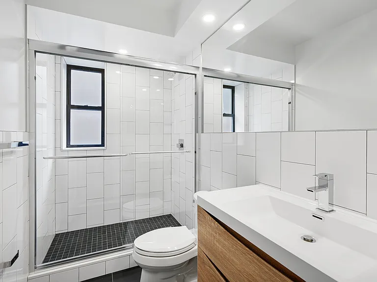 330 W 58th St #8P — Photo 5