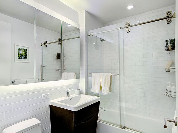 4th image of 189 Schermerhorn St APT 4E