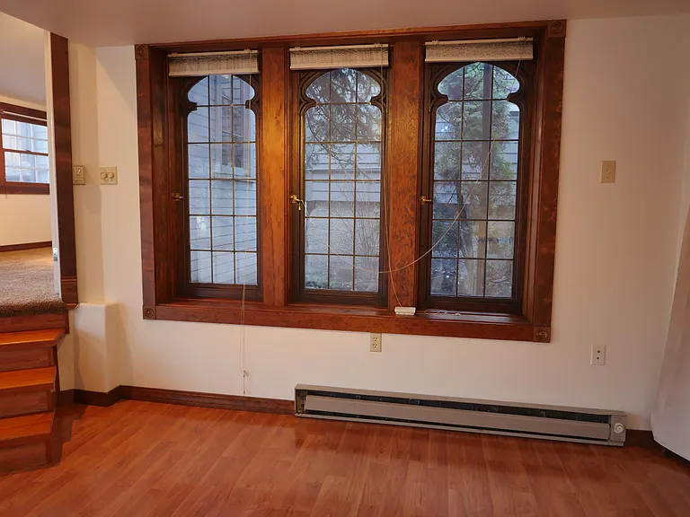 2104 W Clarke Ave — Photo 18