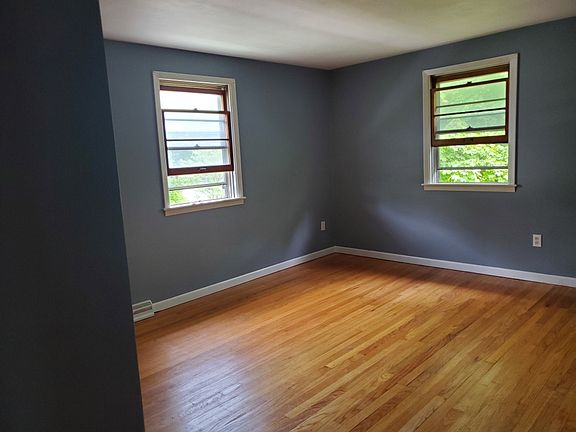 4th image of 348 Sherwood Ave APT 1