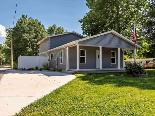 608 W Lincoln St, De Soto, IL 62924