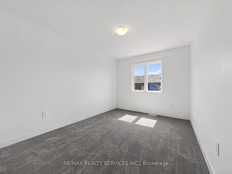 95 Queensbrook Cres — Photo 26