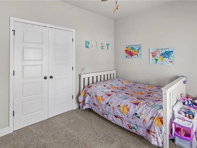 182 Gavin Way — Photo 40