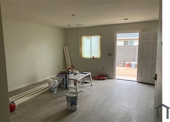 5th image of 2545 E Marguerite Ave APT 1