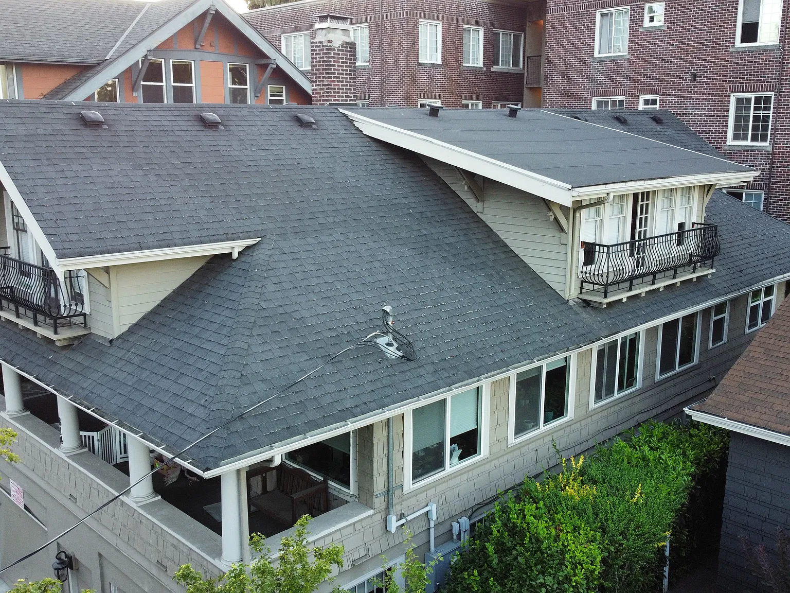 2 bed, 1200 sqft, $3,395 — Photo 2
