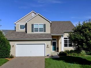 6985 Greenbriar Curv, Shakopee, MN 55379