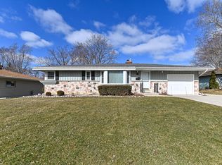 5400 Laura LANE, Greendale, WI 53129
