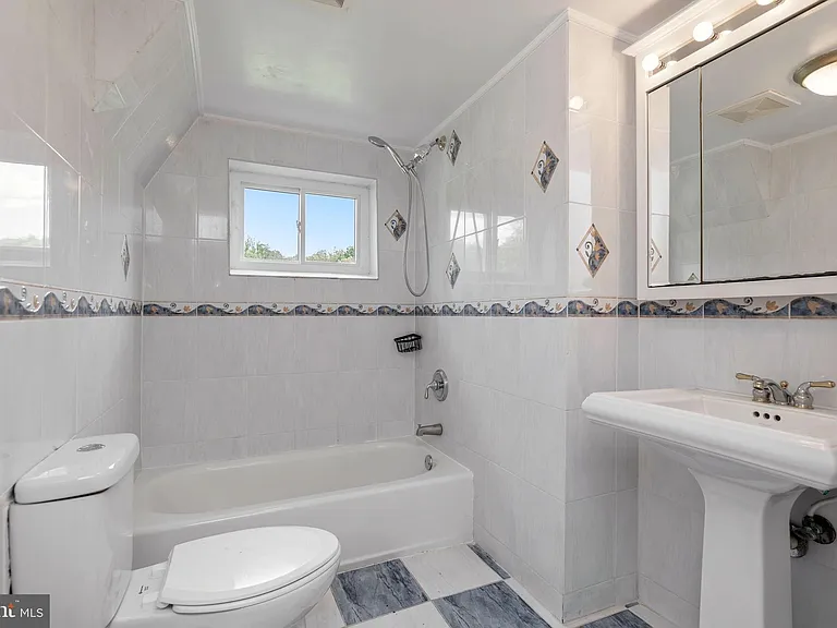11325 Bacon Race Rd — Photo 45
