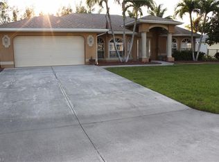 2124 SE 5th Pl, Cape Coral, FL 33990