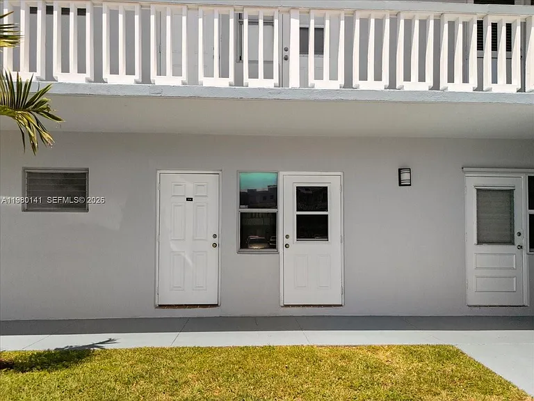 2200 Park Ln #109 — Photo 31