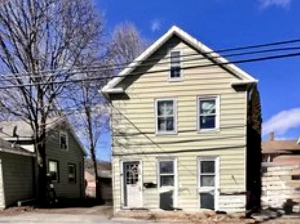 303 High St, Honesdale, PA 18431