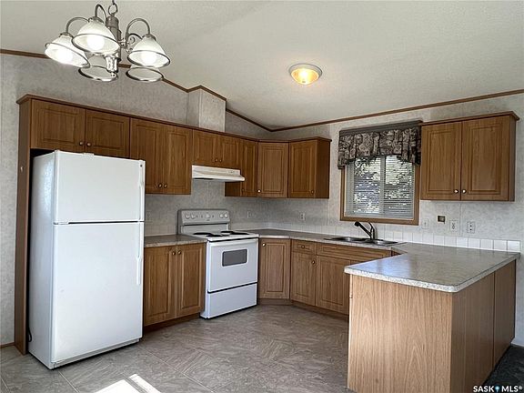 3rd image of 309 2nd STREET NW