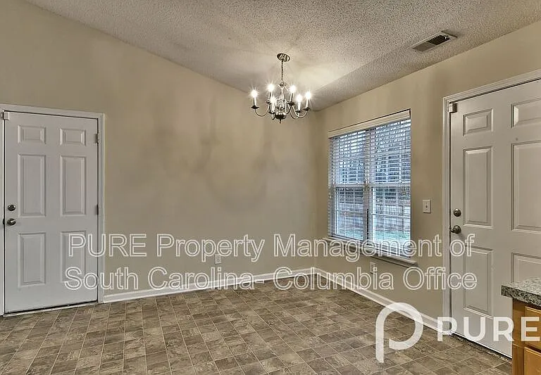 321 Downs Dr — Photo 24