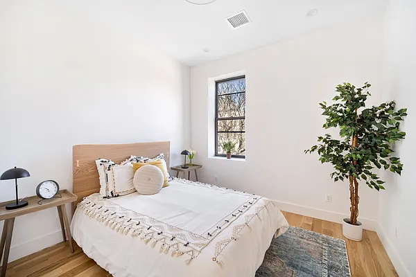 Sold by Douglas Elliman | media 12