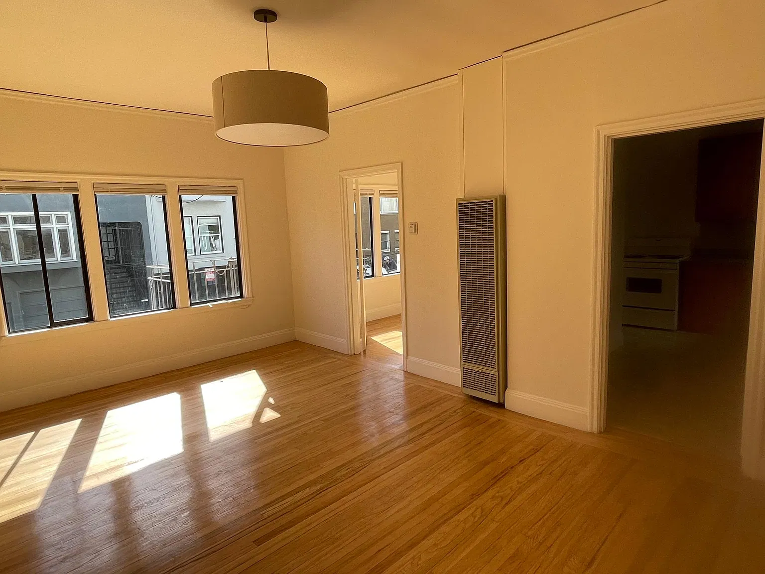 1030 Washington St — Photo 4