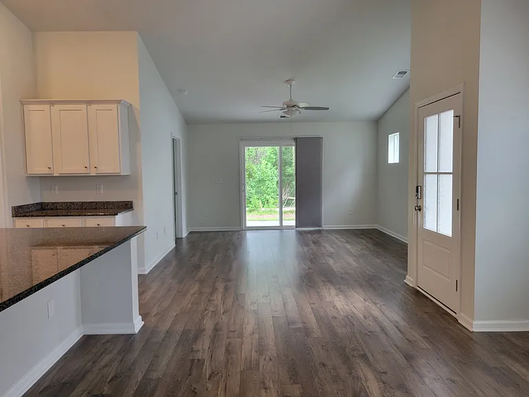 1808 Berkley Village Loop — Photo 4