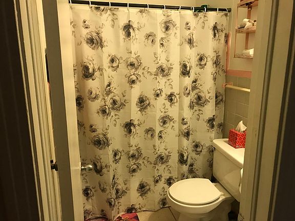 5th image of 737 Ellwood Ave APT 1