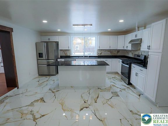 3rd image of 2270 Easton Rd