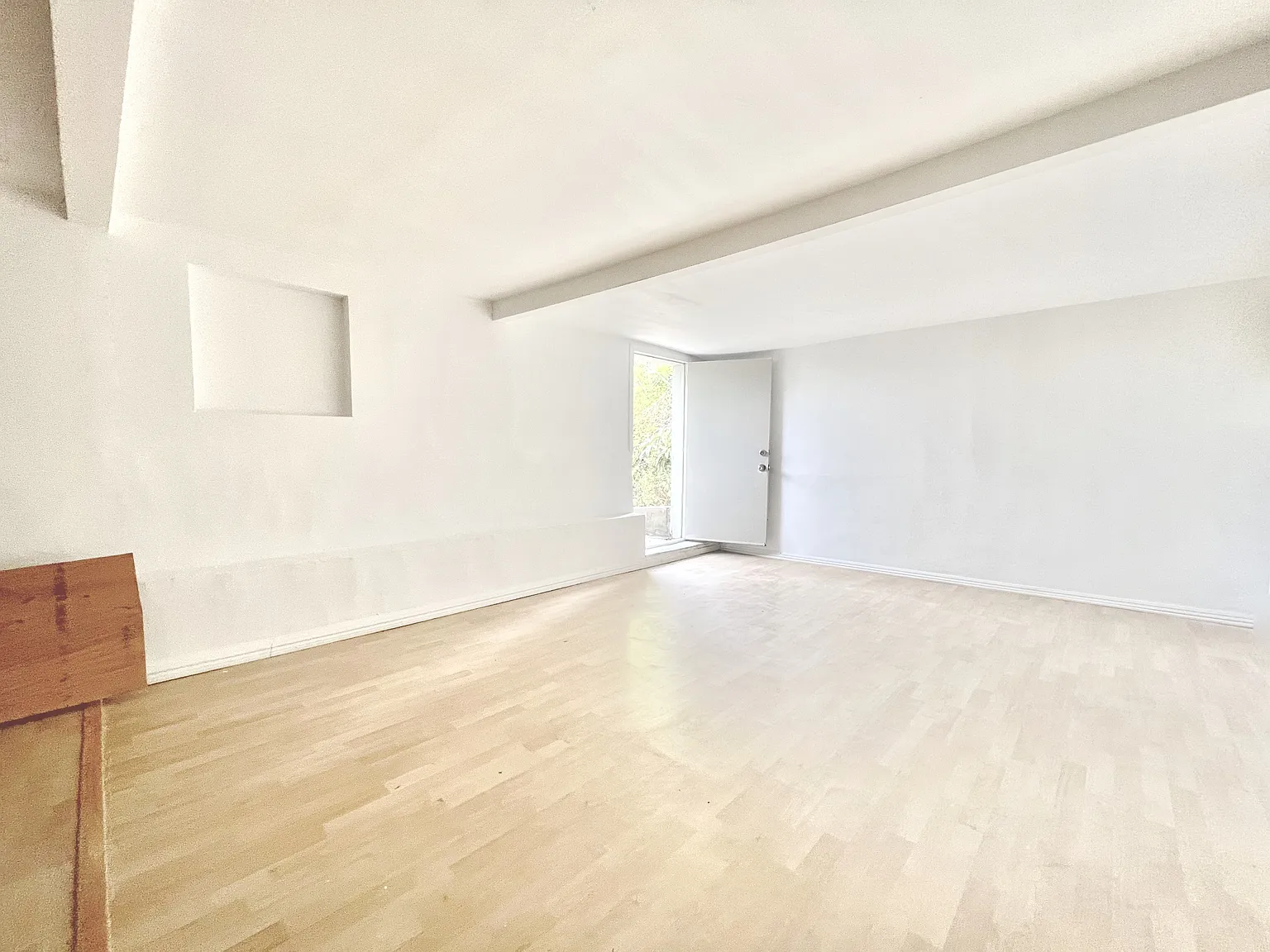 6146 1/2 Mesa Avenue — Photo 4