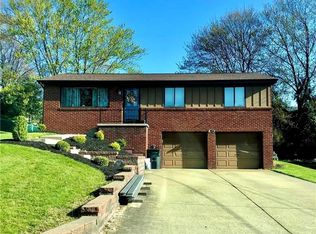 125 Warrencliff Dr, Monaca, PA 15061
