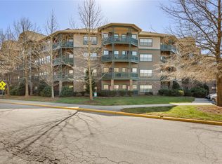 9 Kenilworth Knl UNIT 107, Asheville, NC 28805