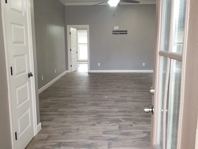 105 White Water Ln — Photo 3