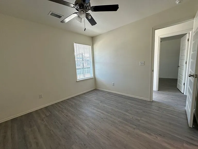 1011 S Benchmark Ln #1 — Photo 6