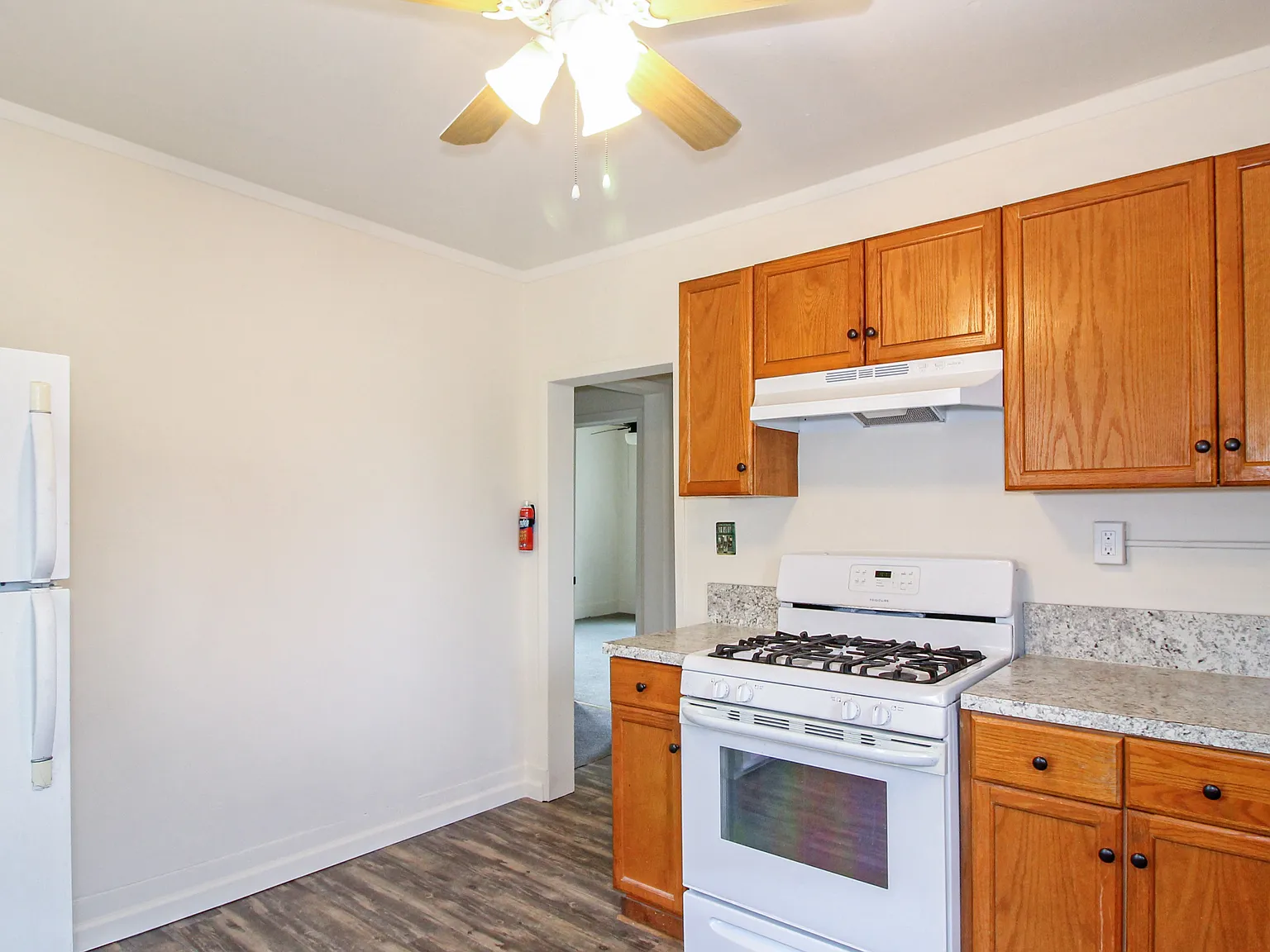 2 bed, $2,550 — Photo 4