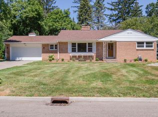 2910 S Cambridge Rd, Lansing, MI 48911
