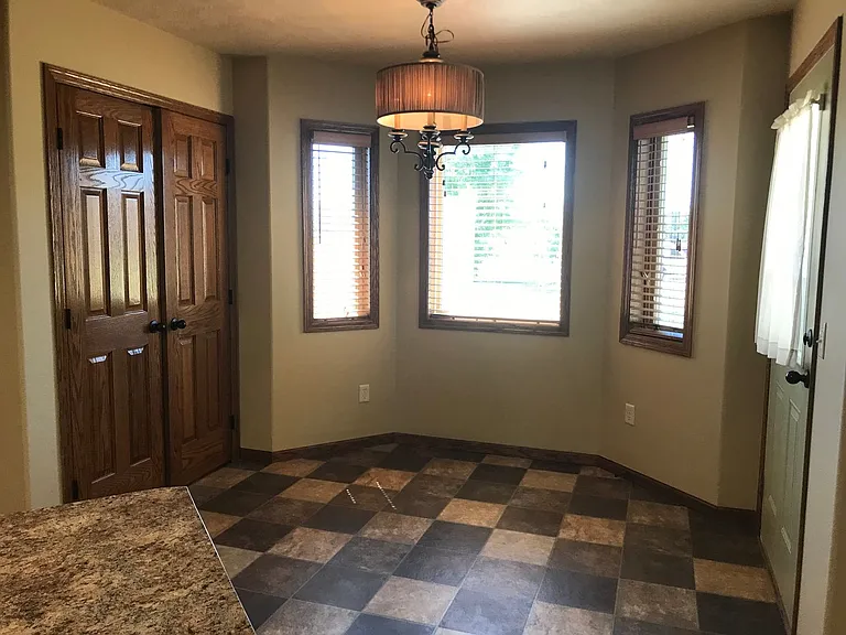 2917 S Purdue Ave — Photo 8