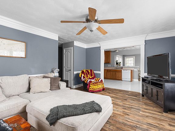 5th image of 118 White Oak Drive