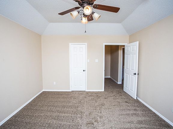 3rd image of 801 Avenue S