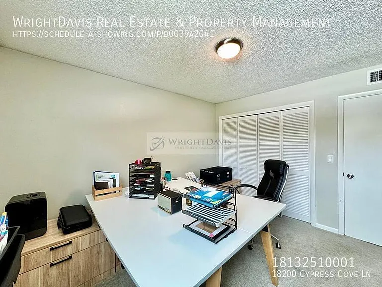 18200 Cypress Cove Ln — Photo 36