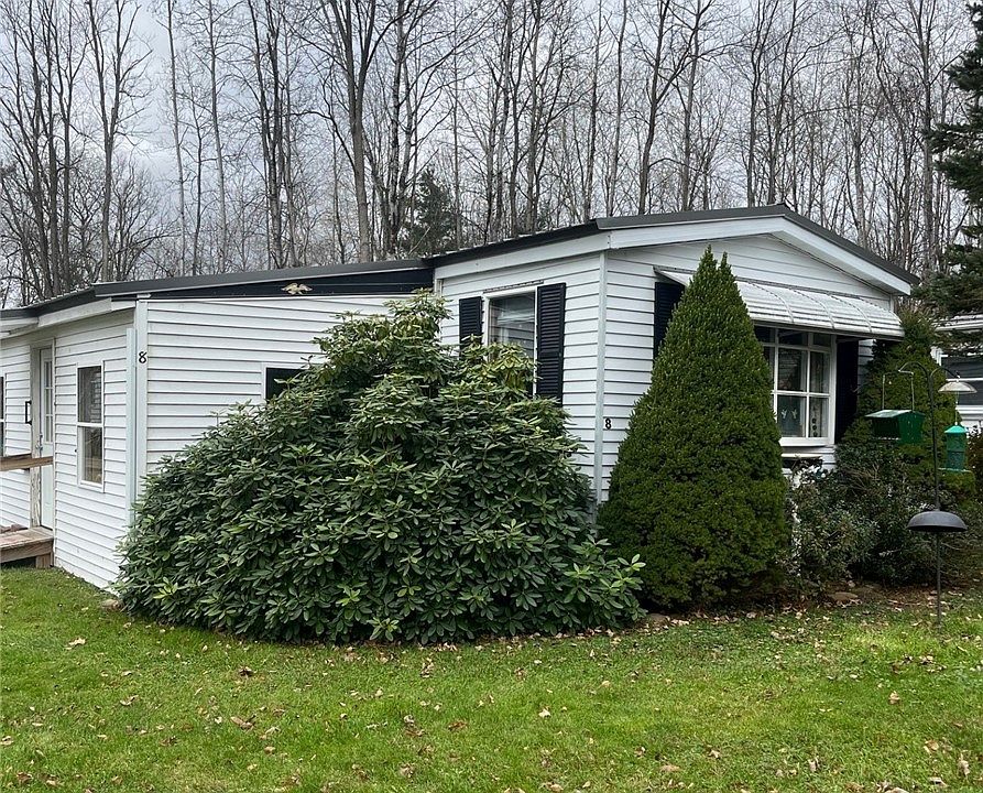 1st image of 8 Brookside Estates Dr