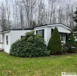 8 Brookside Estates Dr, Jamestown, NY, 14701