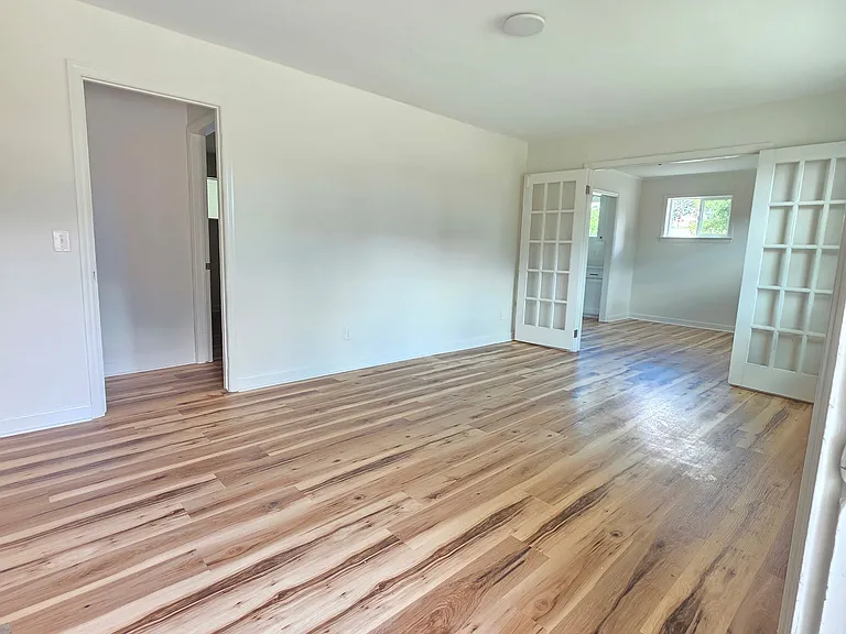 1414 Hazel St — Photo 2