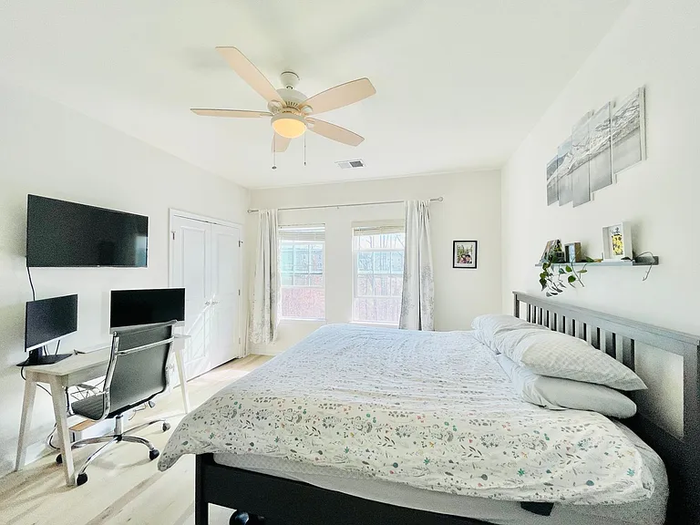 127 Streamview Dr — Photo 7