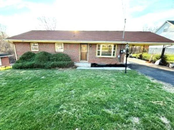 2101 7th St, Radford, VA 24141