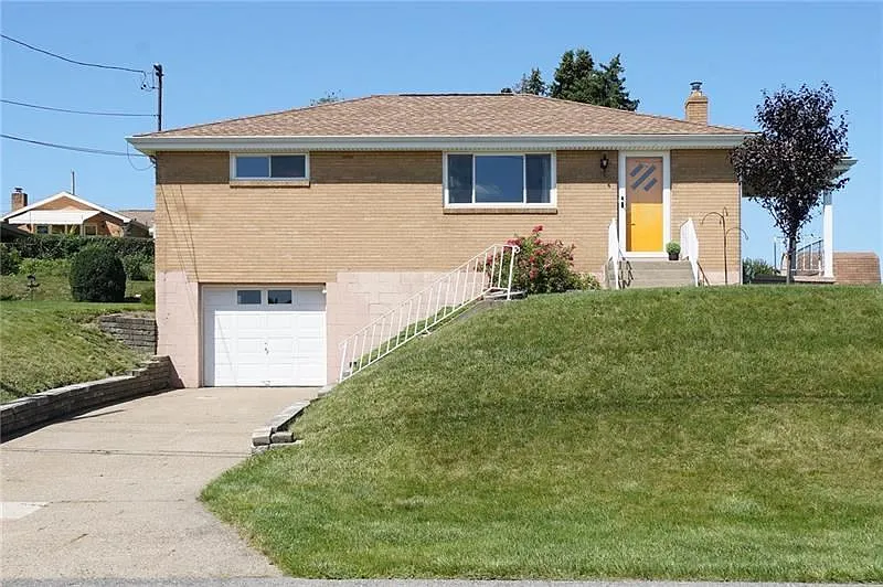 234 Lenore Dr photo 1