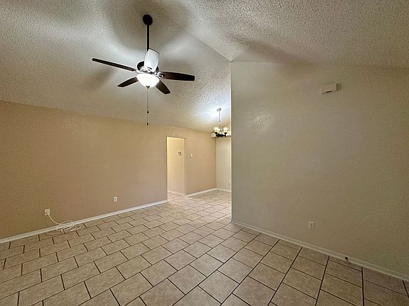 3rd image of 401 W Lincoln Ave Unit 3