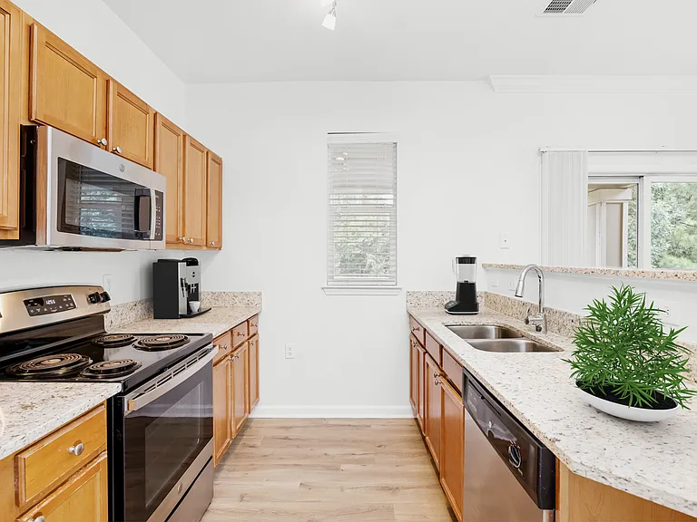 Greystone at Widewaters — Photo 46