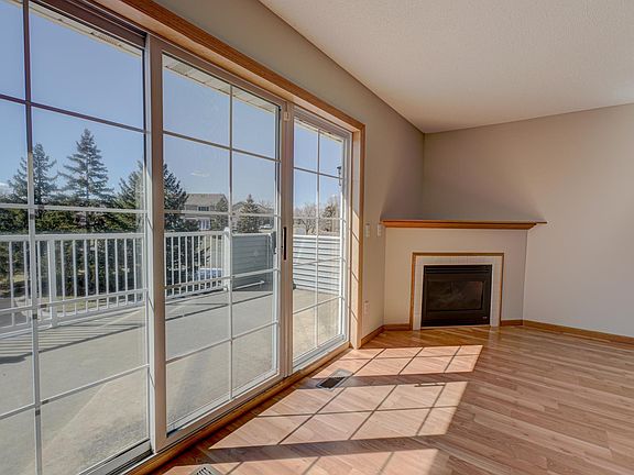 4th image of 2325 E 117th St #35