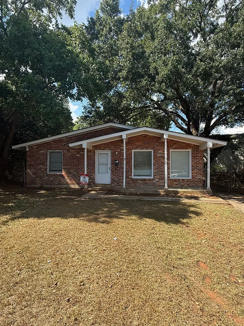 3 bed, 1.0 bath, 1008 sqft, $850 — Photo 1