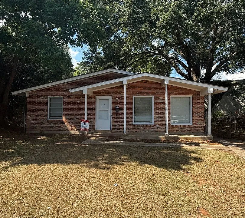 3 Mimosa Dr