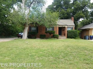 1111 Marlboro Ln, Nichols Hills, OK 73116