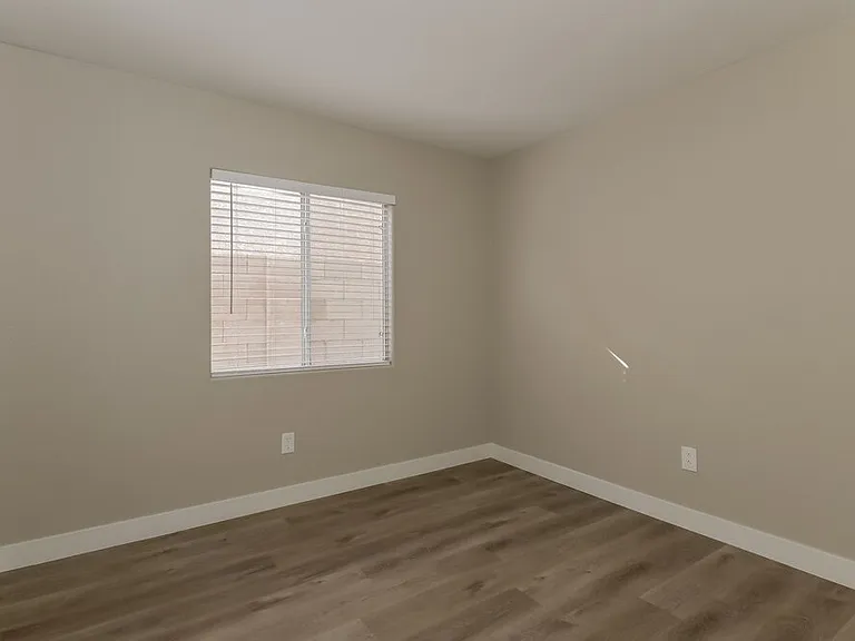 1212 Autumn Ridge Cir — Photo 12
